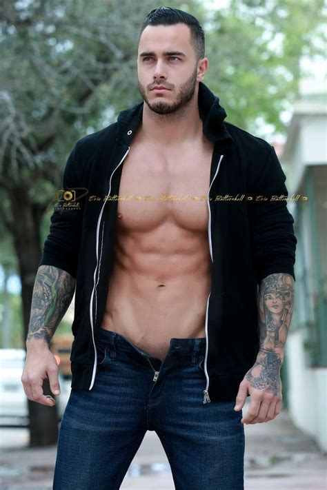 Mike Chabot – Hot Men Universe